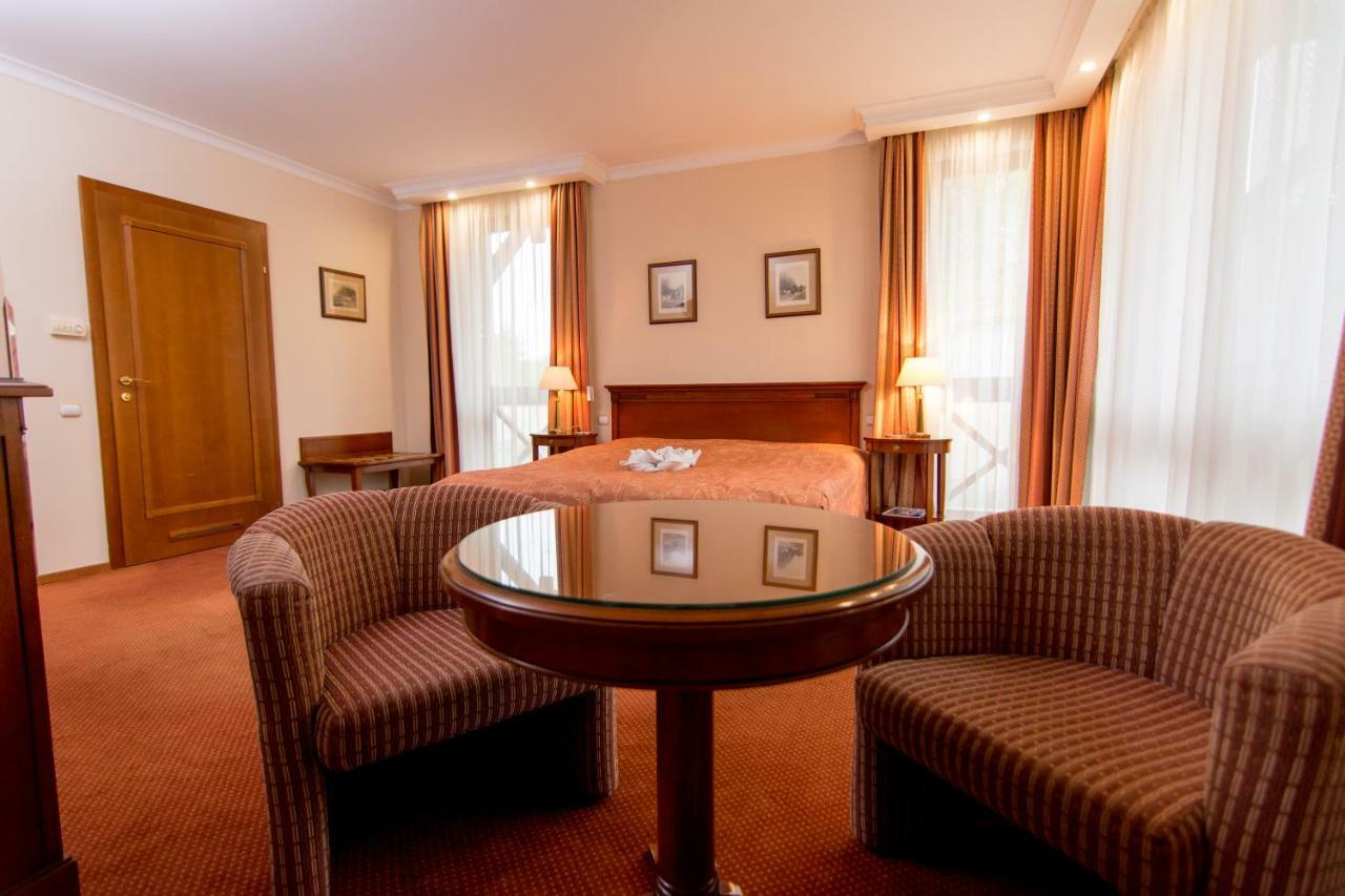 Hasik Hotel Magyarpolány Dış mekan fotoğraf