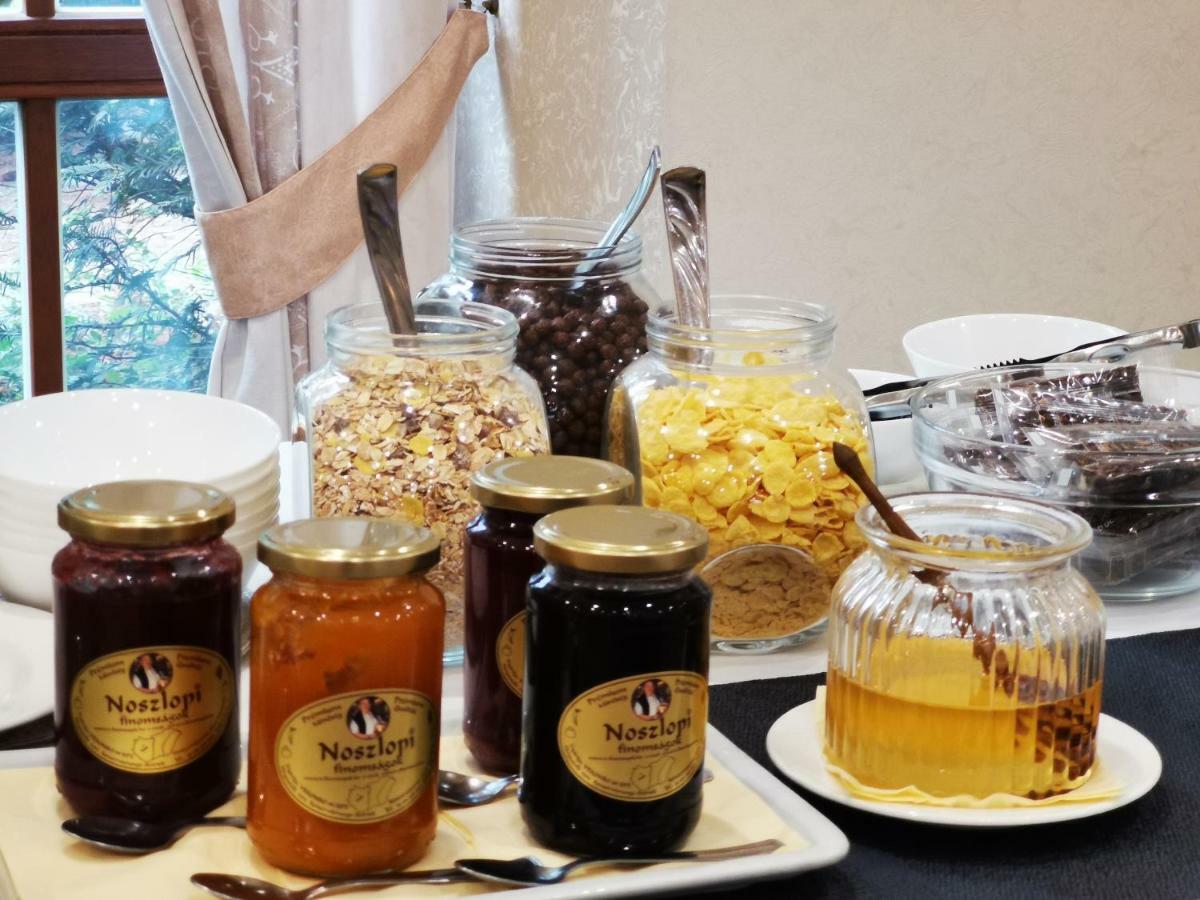 Hasik Hotel Magyarpolány Dış mekan fotoğraf