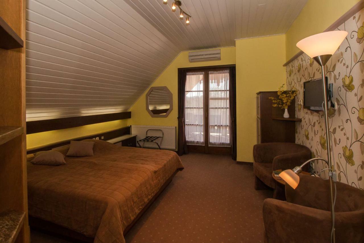 Hasik Hotel Magyarpolány Dış mekan fotoğraf